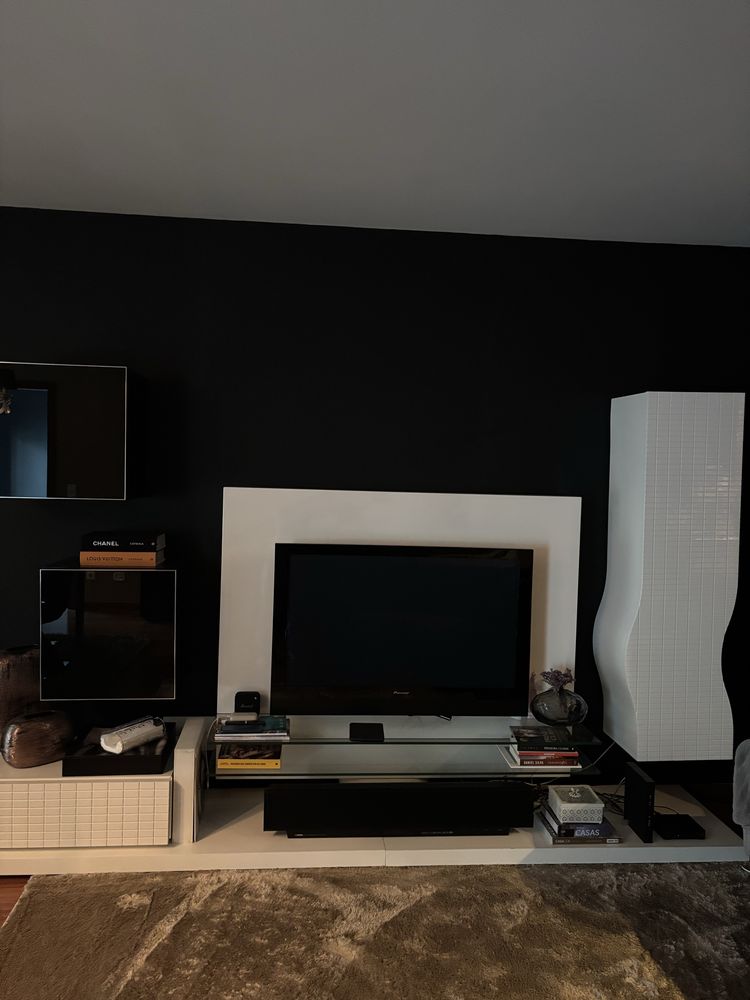 Movel tv , bar e cubos lacado com mesa centro