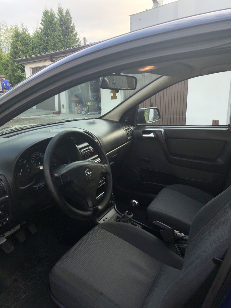Oplel Astra II 1.2 benzyna 2004r 75km