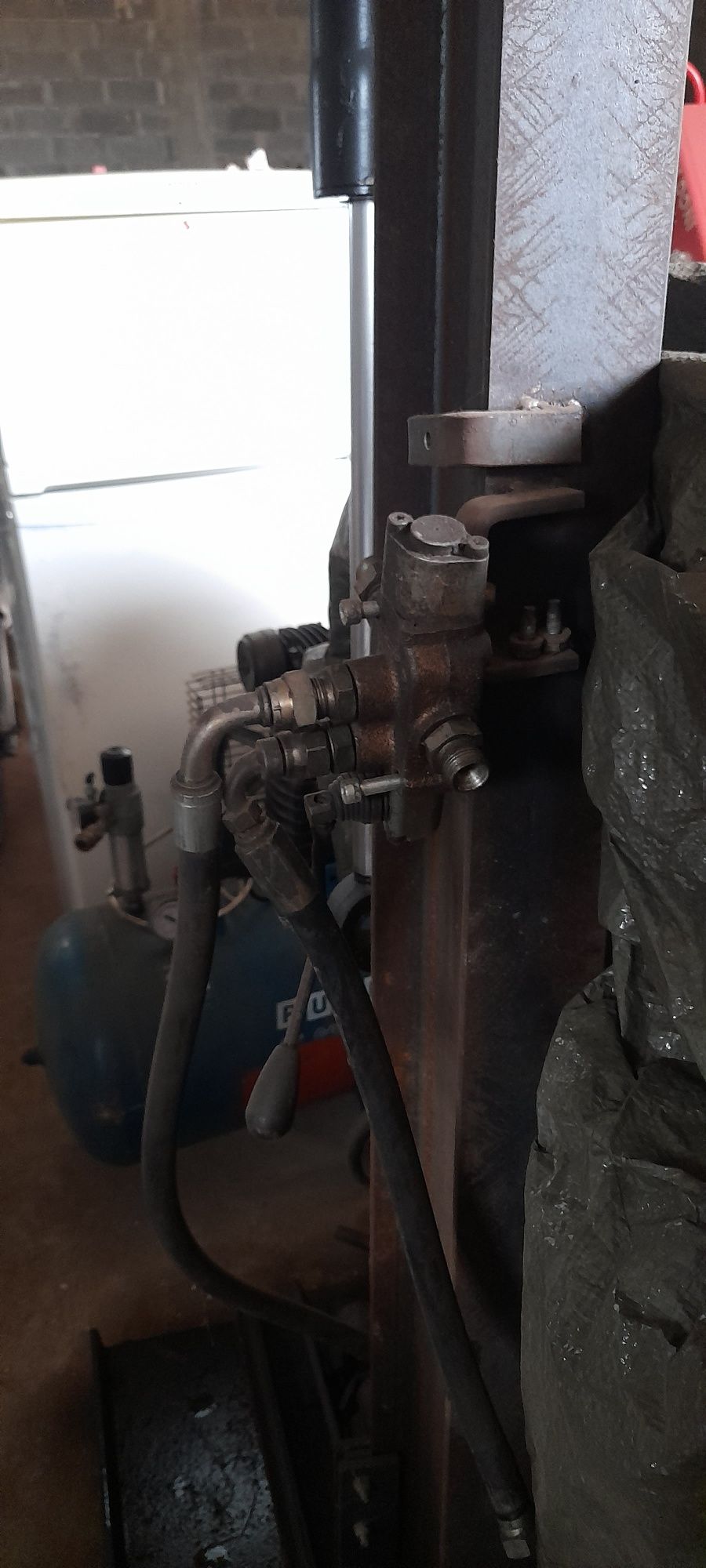 Rachador de grande dimensão e capacidade