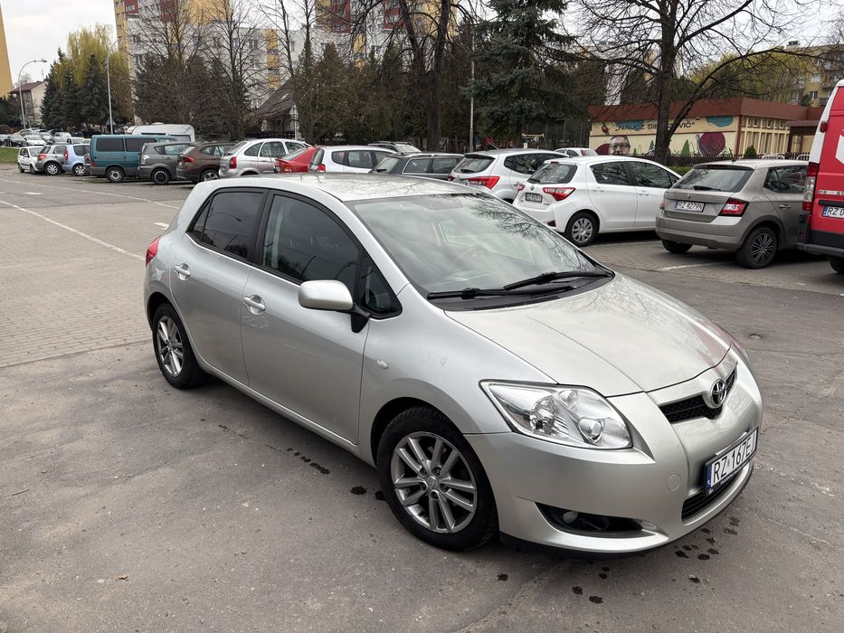Toyota Auris 1.6