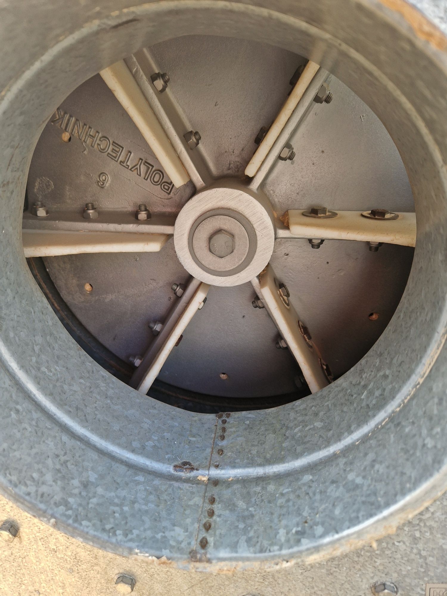 Odciąg wyciąg workowy hocker polytechnik turbina wentylator nestro