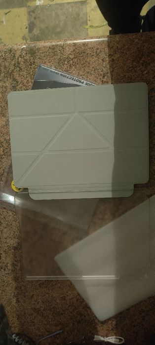 Etui na tablet 23 x 17 cm