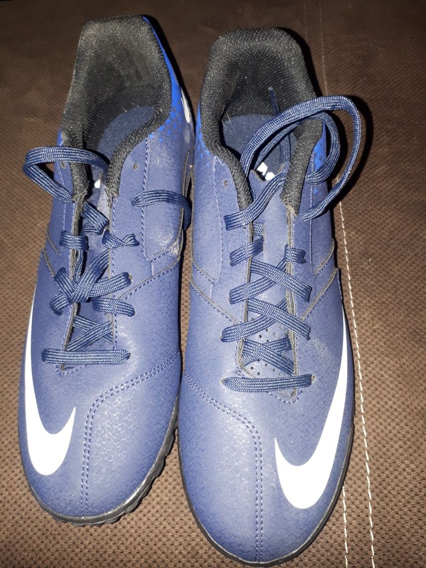 Buty Nike Bomba TF nr 41