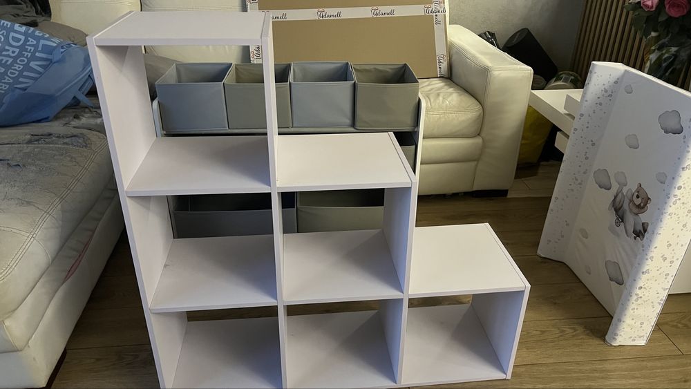 Szafka schodki regal biala