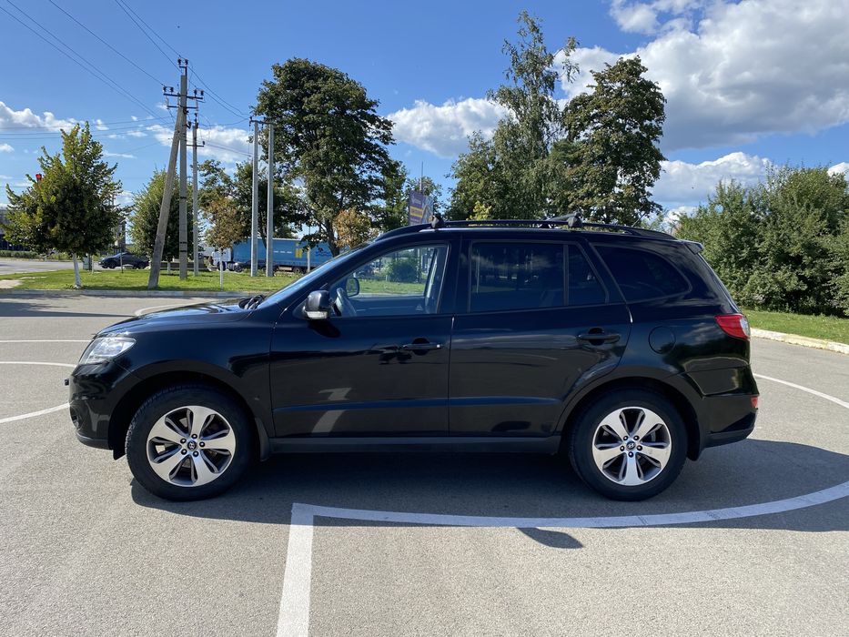 Продам Hyndai fanta fe Рестайлінг 2012 2,0d 4x4 110kw