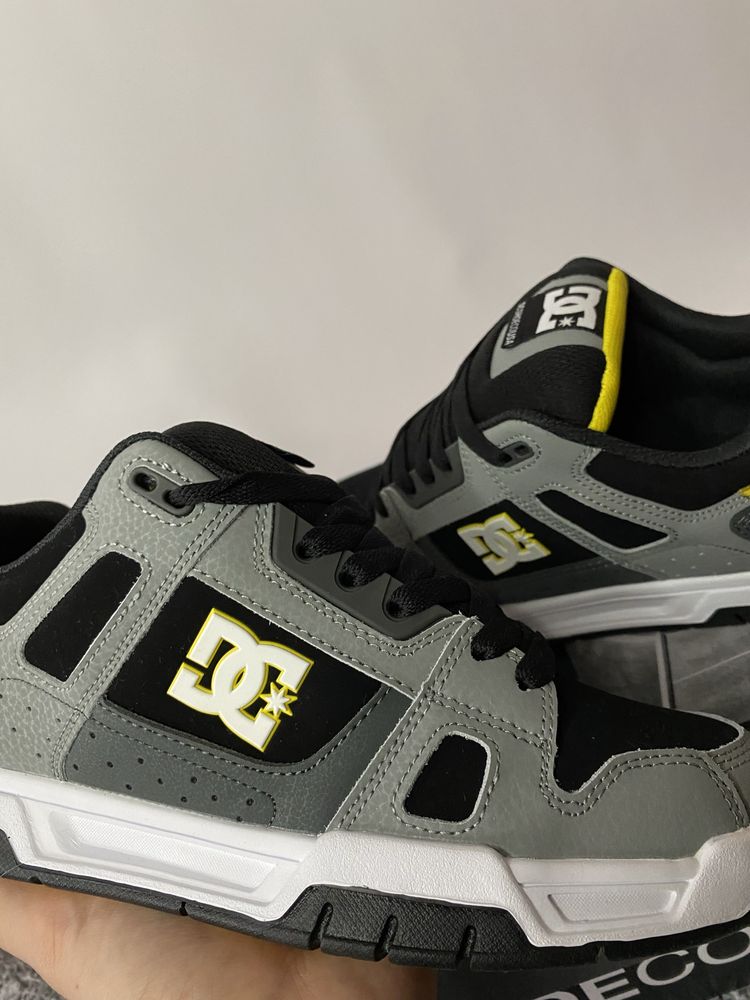 Кросівки DC Shoes stag grey-yellow