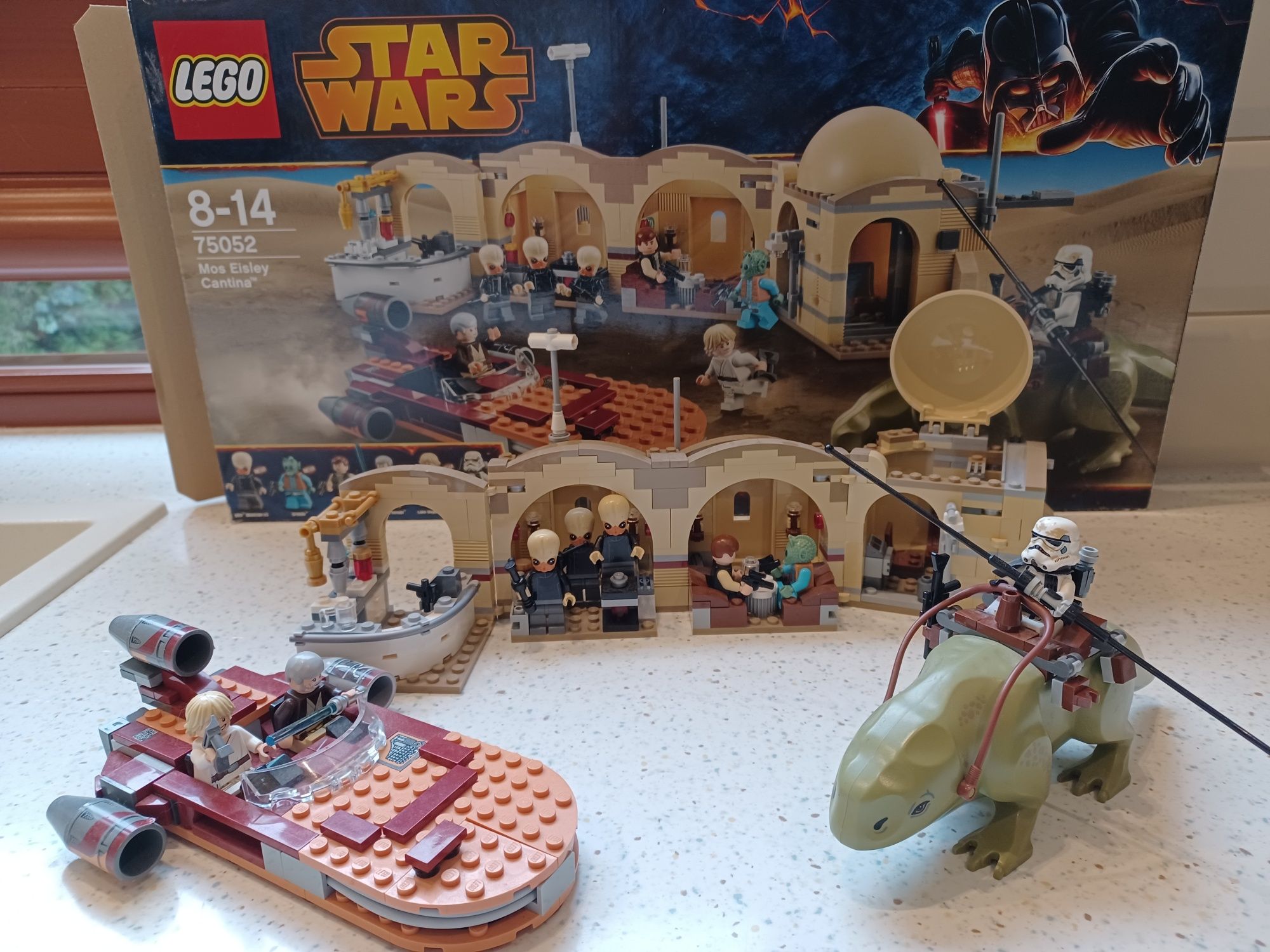LEGO 75052 Kantyna Mos Eisley. Bez figurek