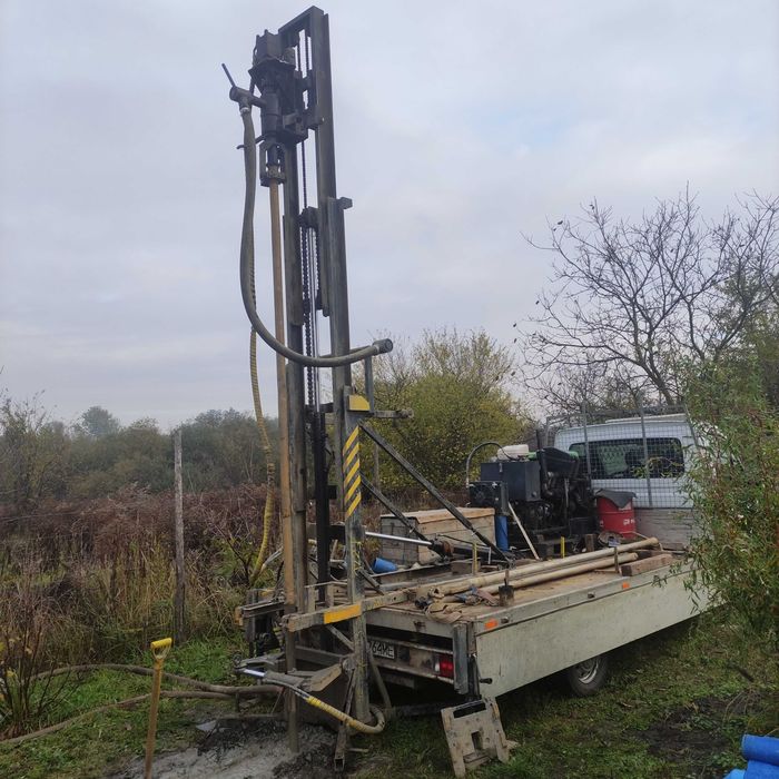 Maszt do wiertnicy studni wysokość podnoszenia 6.60 cm. 4500kg Triplex