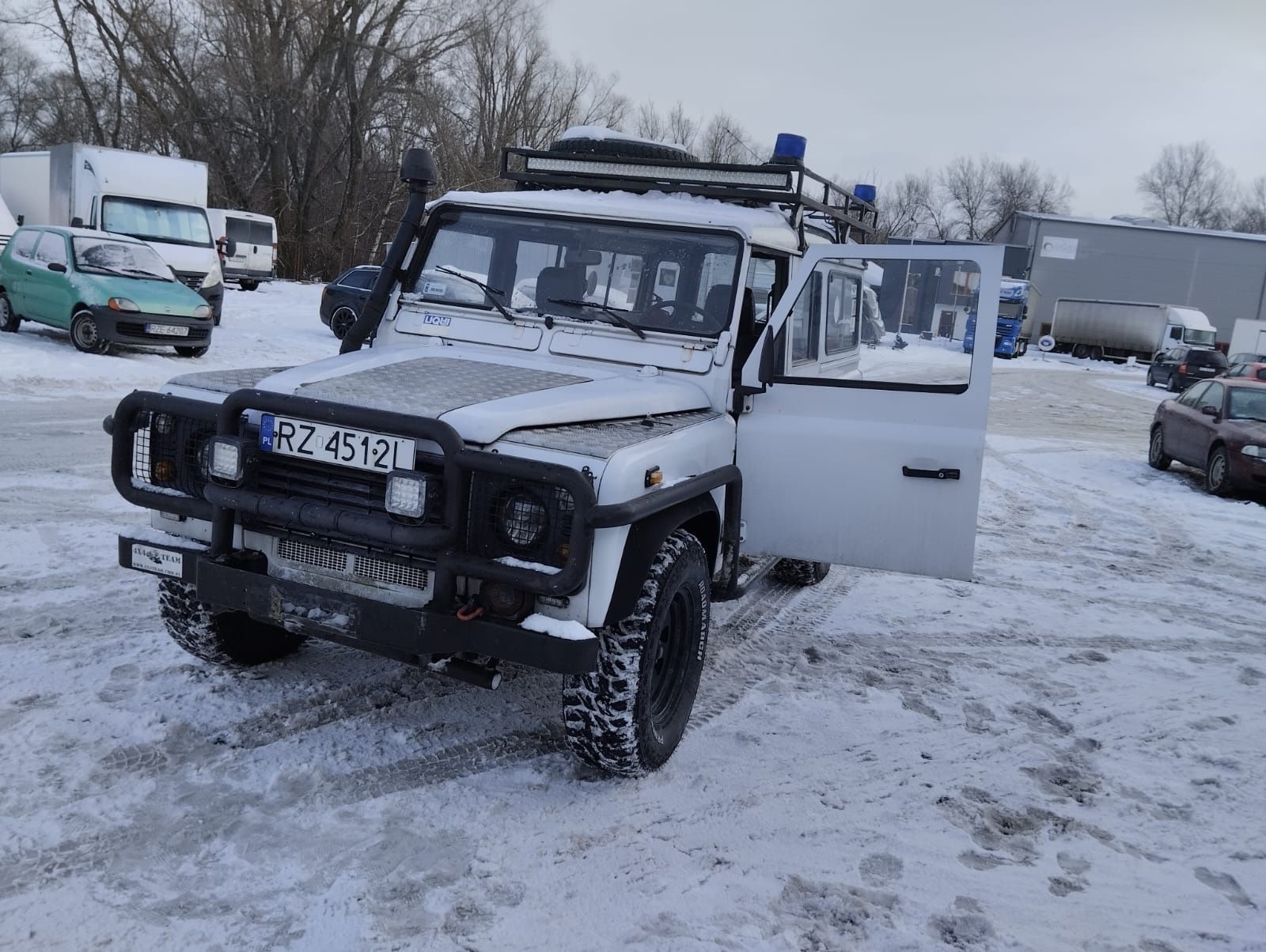 Land Rover Defender 110