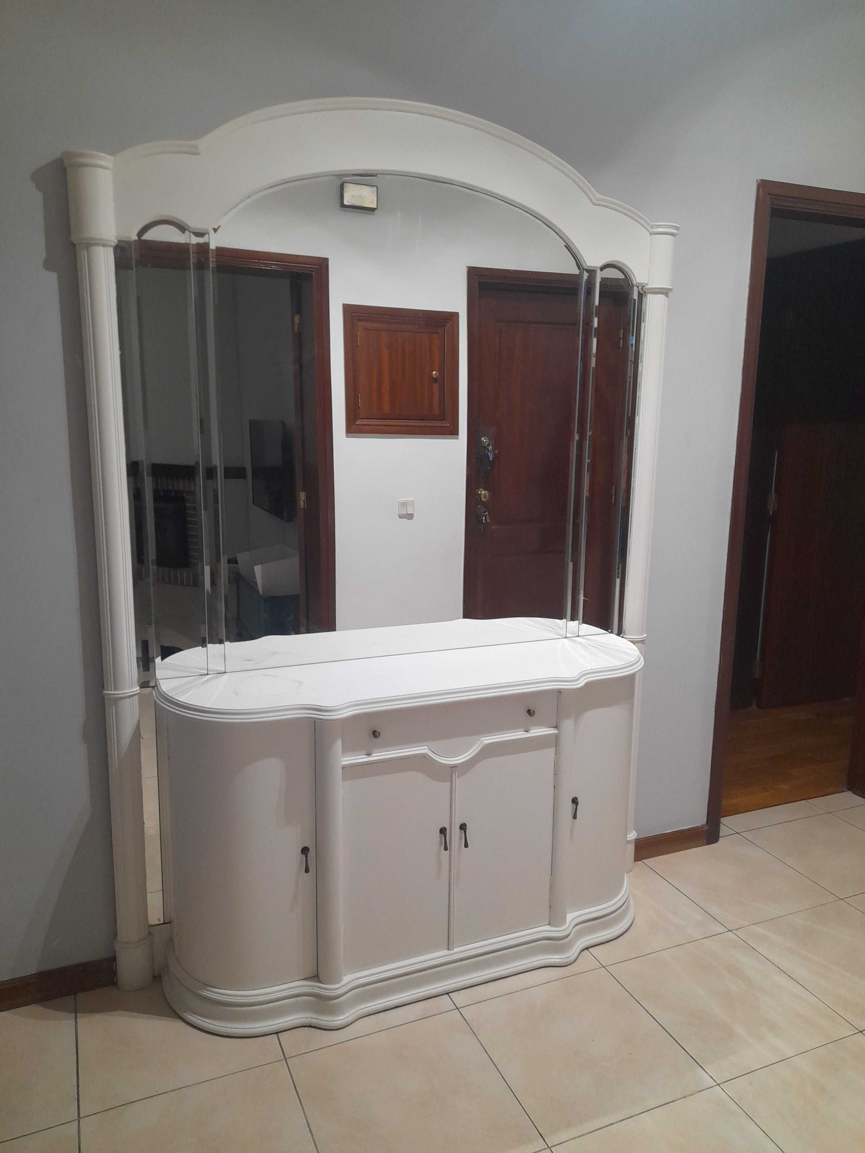 Movel sapateira em branco