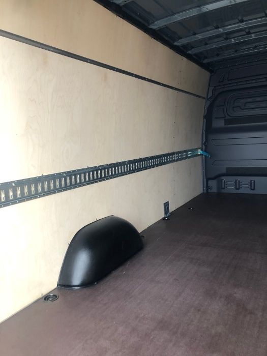 Zabudowa do busa VW Crafter L5H3