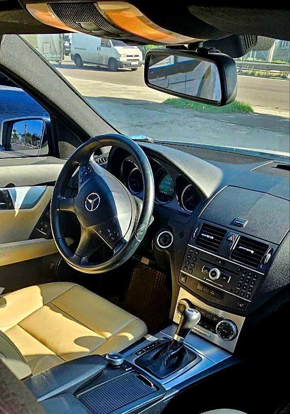 Mercedes-Benz C-Class (с-2000)