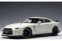 R35 V SPEC Branco 1:18 Autoart