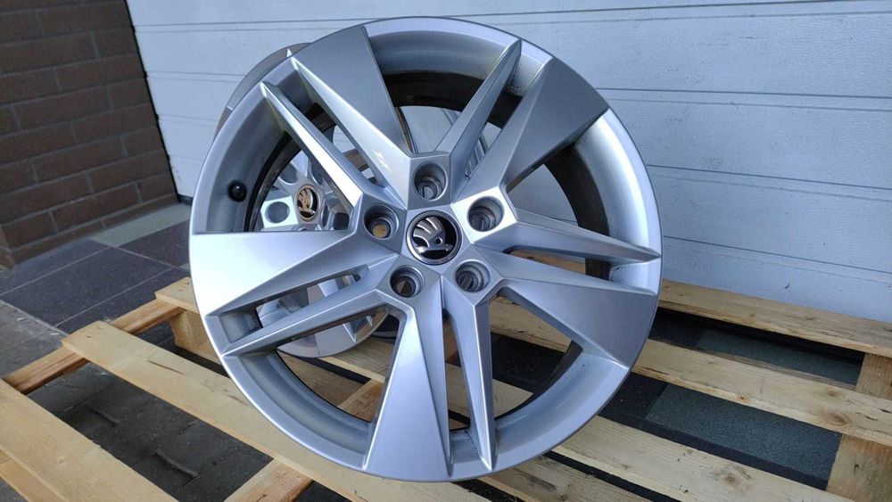 2 sztuki felgi aluminiowe 17'' 5x112 ET41 Skoda Superb III Vw (OL561F)