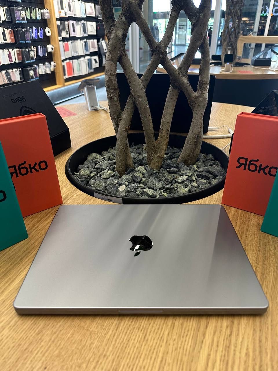 MacBook Pro 14, 512GB, Space Gray with Apple M1 Pro (MKGP3) 2021