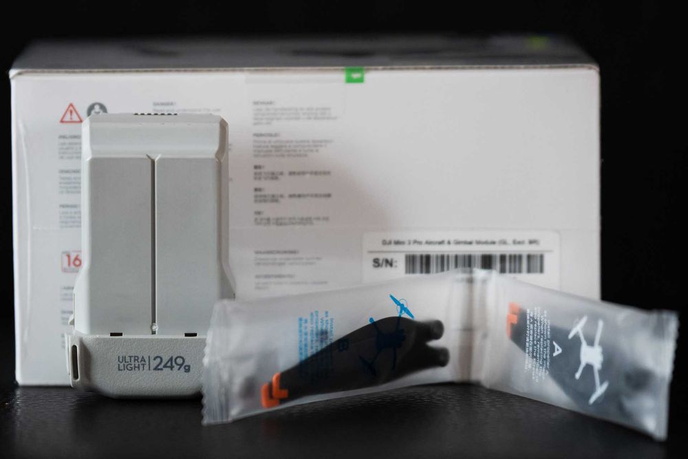 Nowy dron DJI mini 3 Pro + używany kontroler