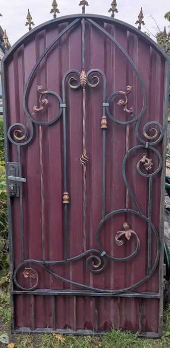 Калітка садова до паркана