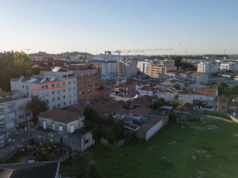 T2 Penthouse 118 m² — Último piso | Padrão da Légua