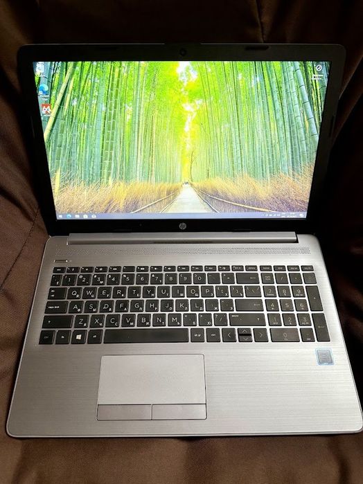 Ноутбук HP 250G7