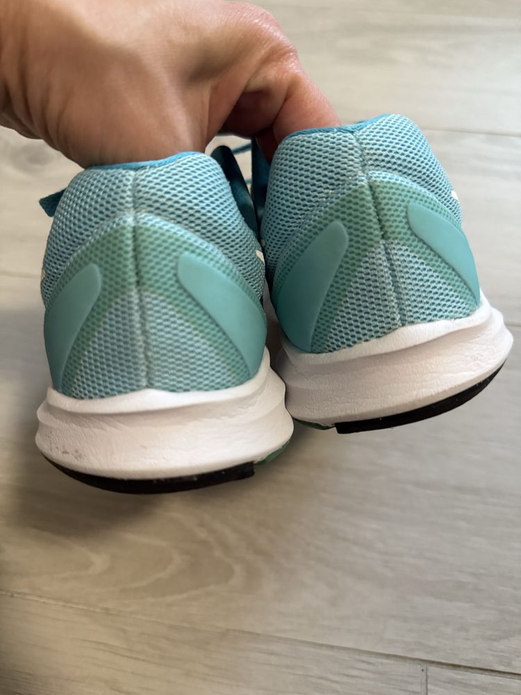 Кросівки nike оригінал 36 р