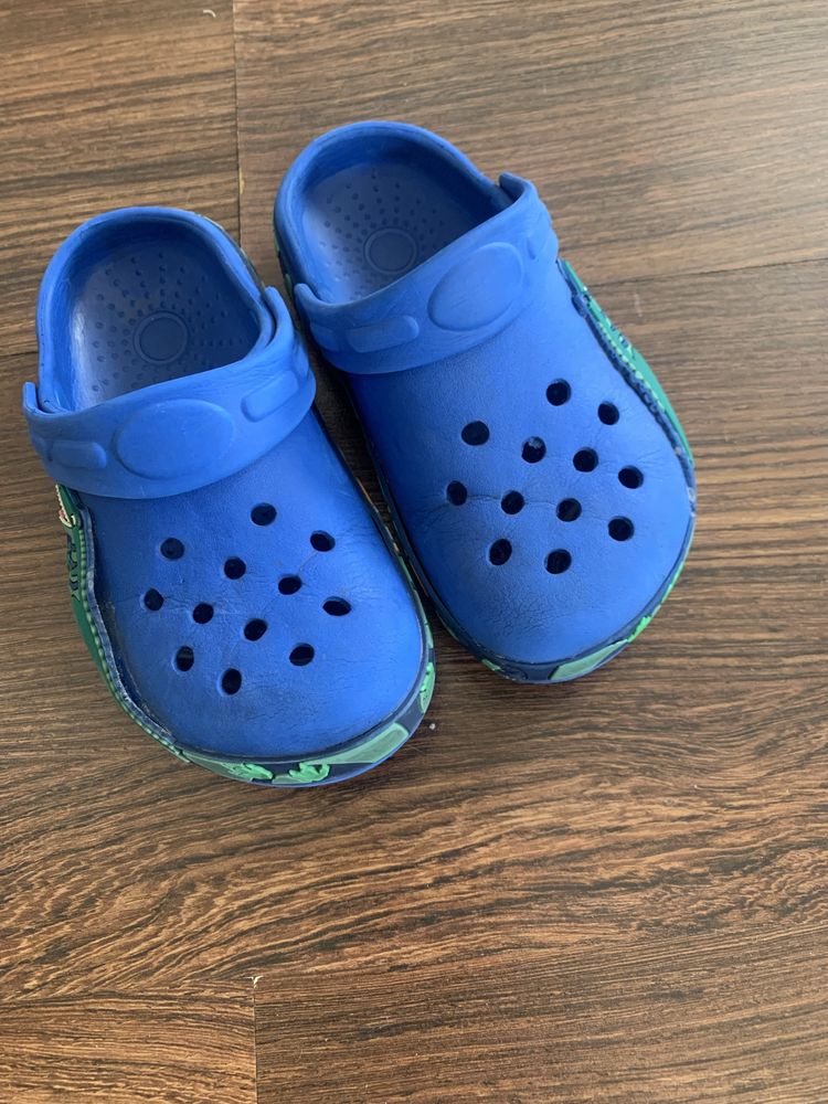Klapki ala Crocs Niebieskie Dino 26