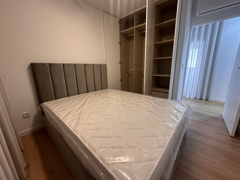 Andar moradia T2 com terraco junto ao rio douro
