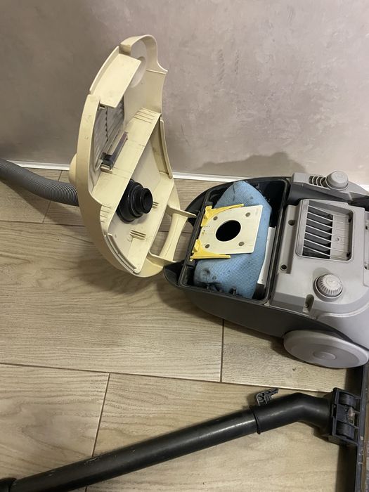 Пилосос Samsung VCC4141V3N пилесос порохотяг робочий