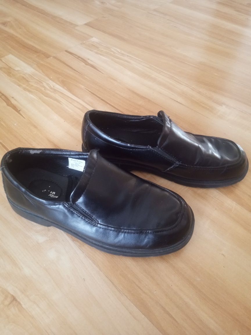 Eleganckie buty chłopięce, rozmiar 35