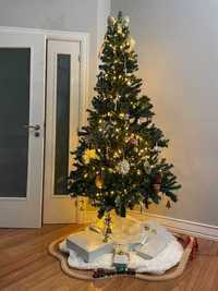 Árvore de Natal 210cm, luzes, enfeites, grinalda iluminada / Christmas