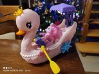 Łabędzia łódka Pinkie Pie , która gra melodie - My Little Pony