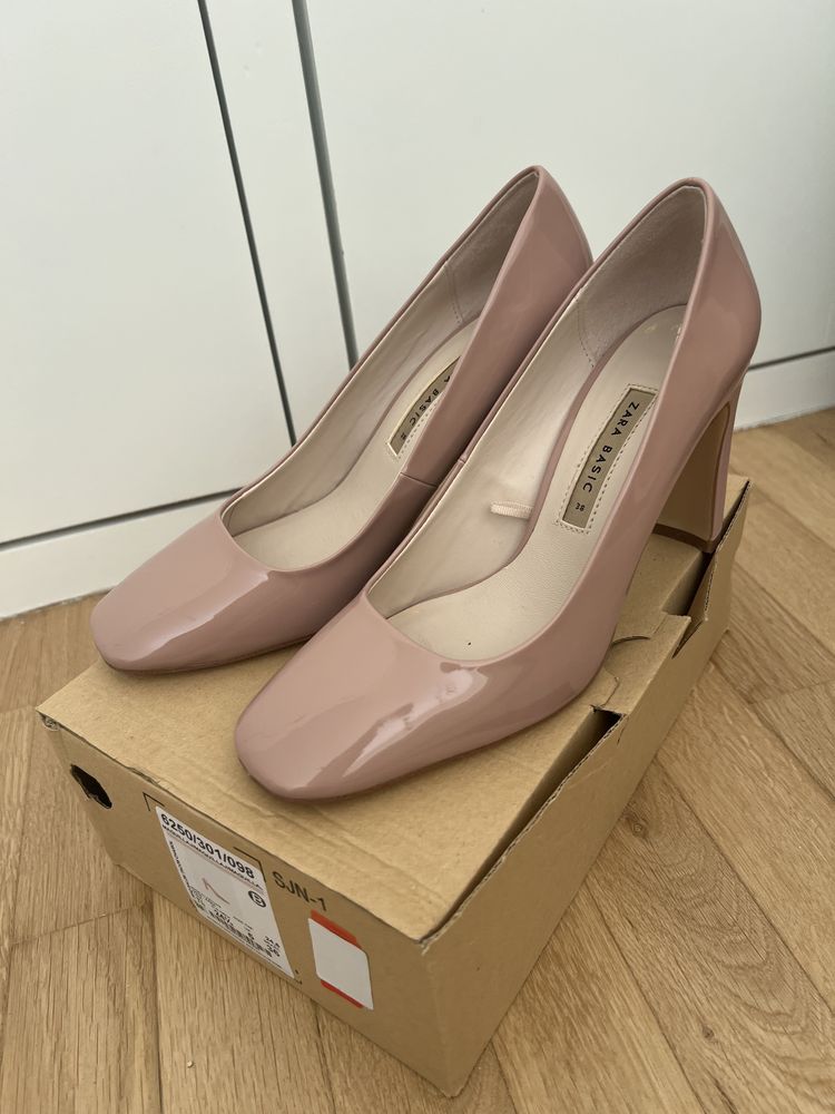 Sapatos salto alto Zara
