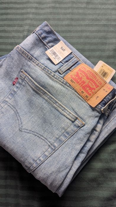 Джинси Levis 501