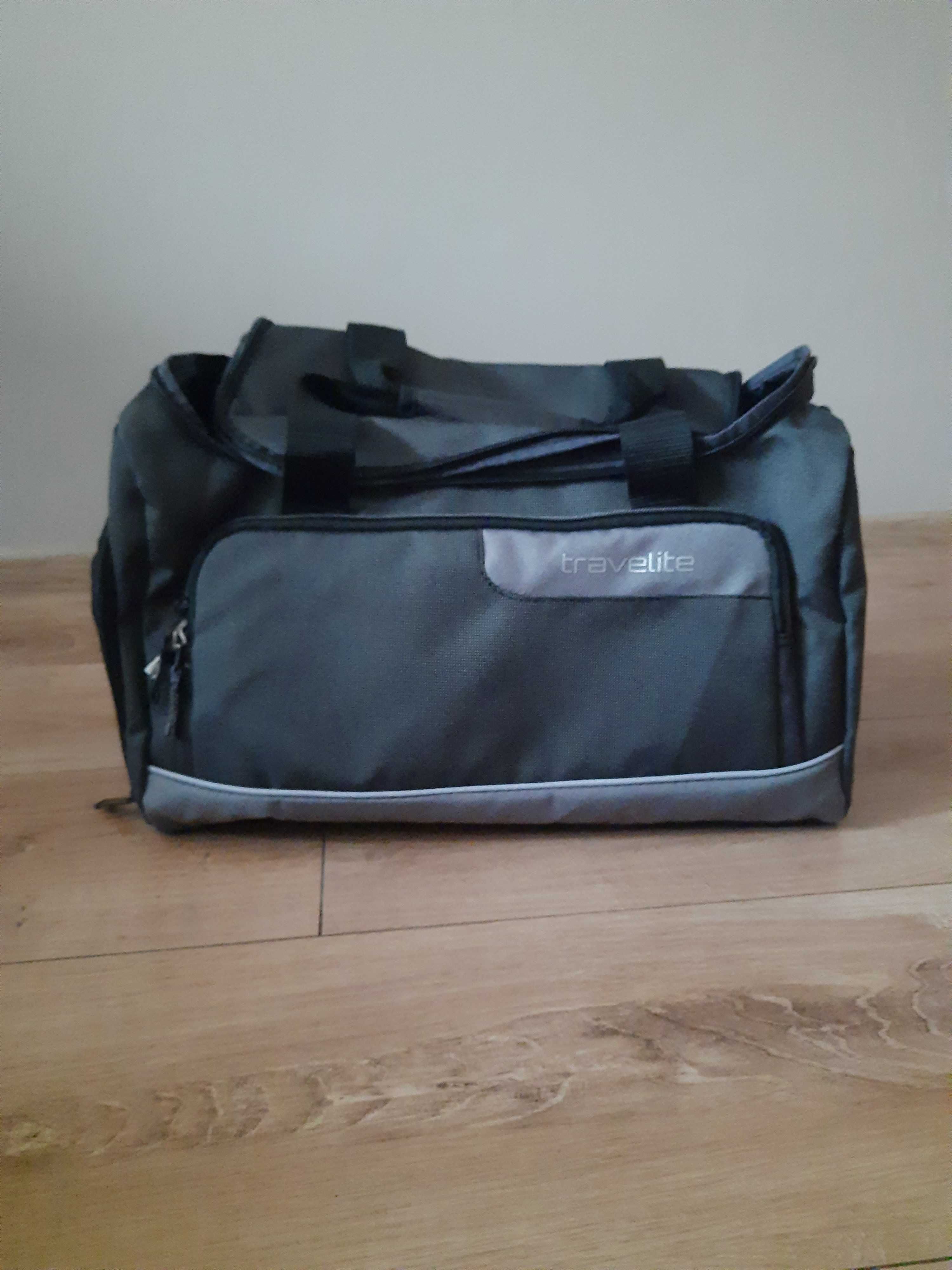 Zestaw walizek Travelite VIA szary L/M/S + torba