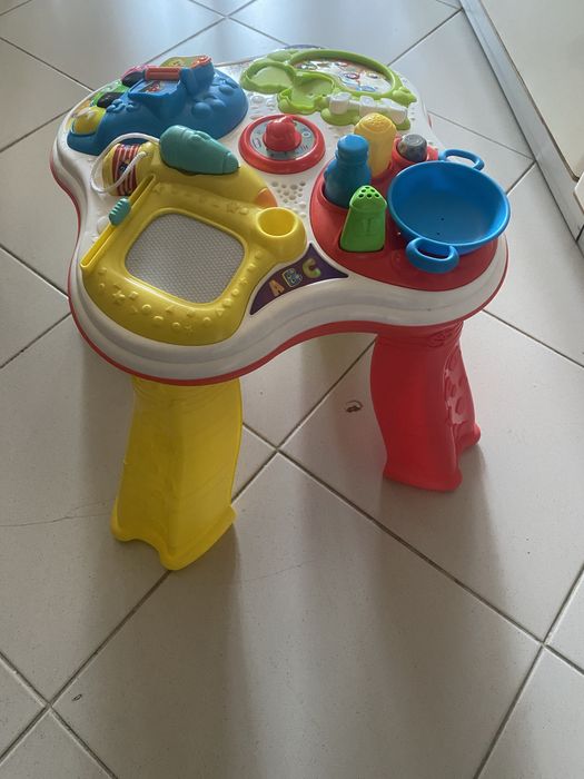 Mesa de actividades chicco bilingue