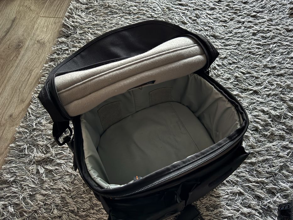 Canon EOS 5D Mark II + EF 24-105 L IS USM