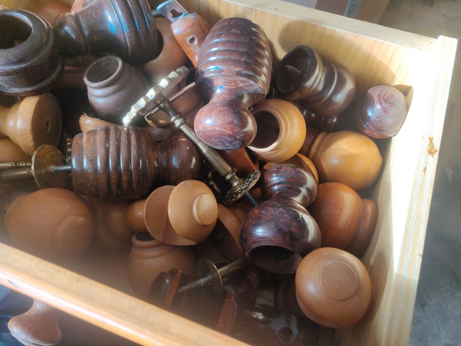 Topos de madeira para cortinados