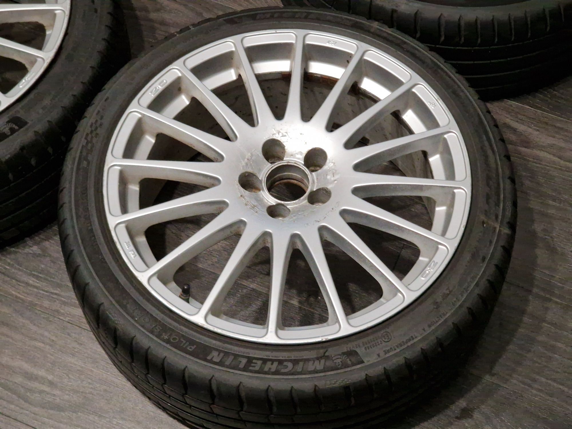 Koła OZ SUPERTURISMO 18x8" 5x100 Michelin PilotSport 225/40/18 2024