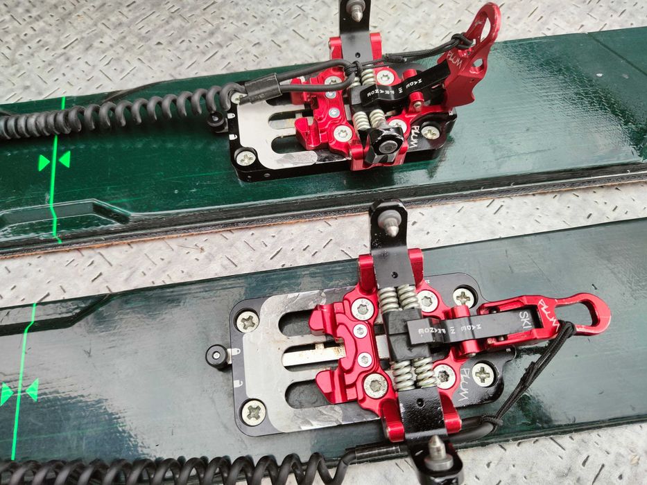 Lekkie skitoury ZAG ADRET 174 cm 10,3kg + Pinowe wiązania PLUM + FOKI