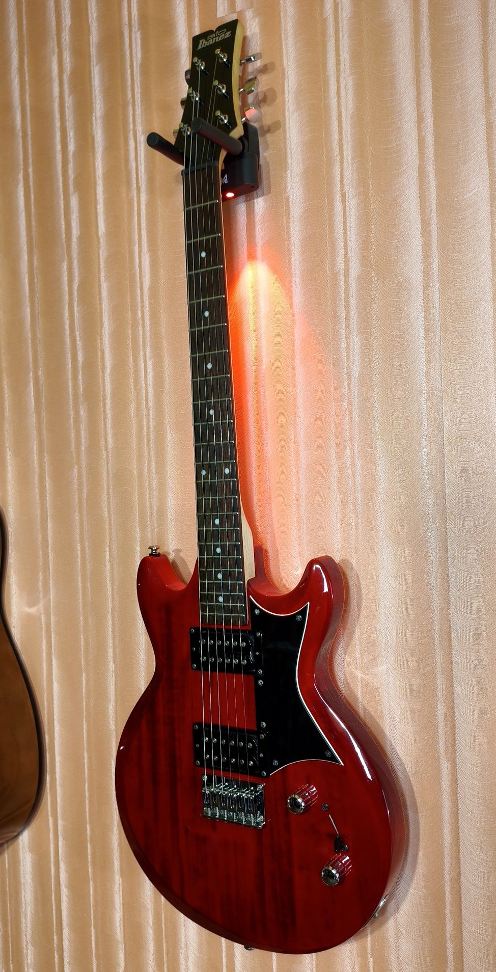 Ibanez GAX30 RD - Электрогитара с полным комплектом!