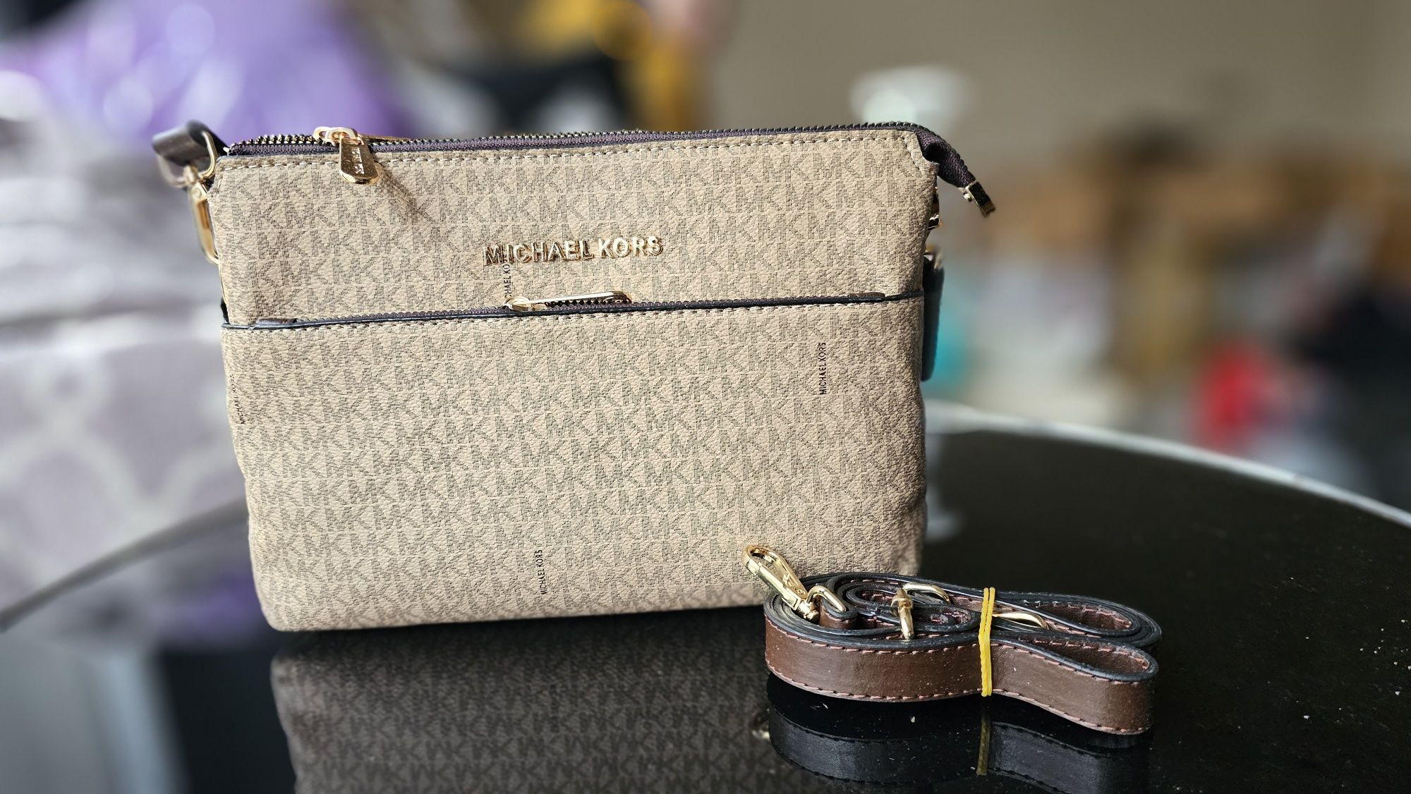 Piękna kopertówka pojemna Michael.kors monogram beż mk
