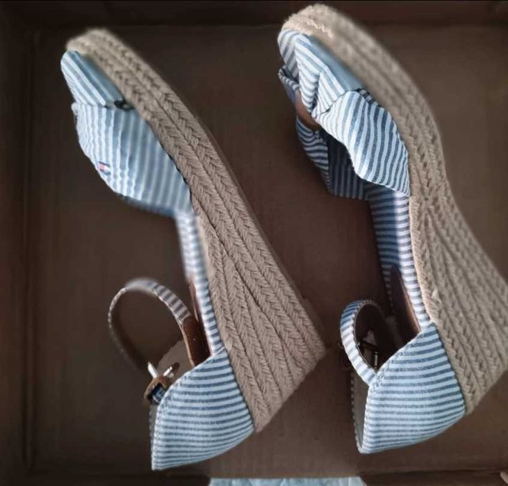 Alpercatas Tommy Hilfiger