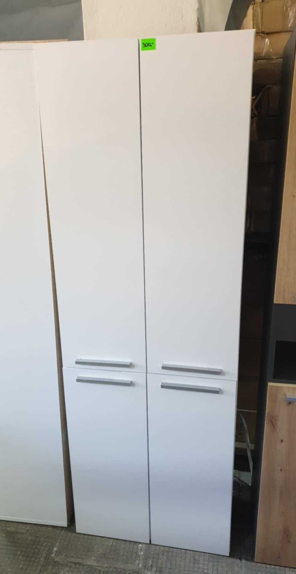 Słupek łazienkowy 60 cm z koszem na pranie – praktyczny i elegancki!
