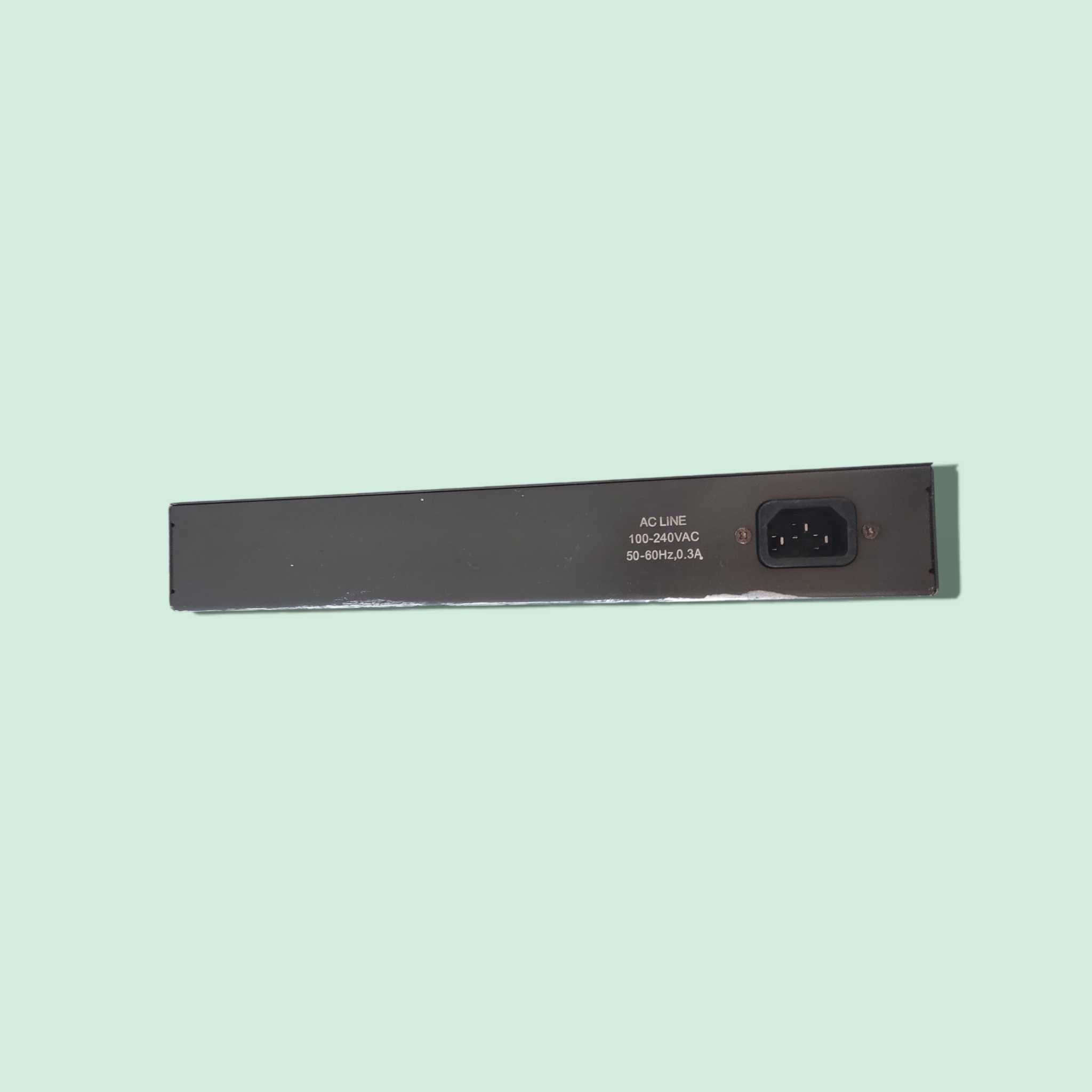 Комутатор D-Link DES-1016D