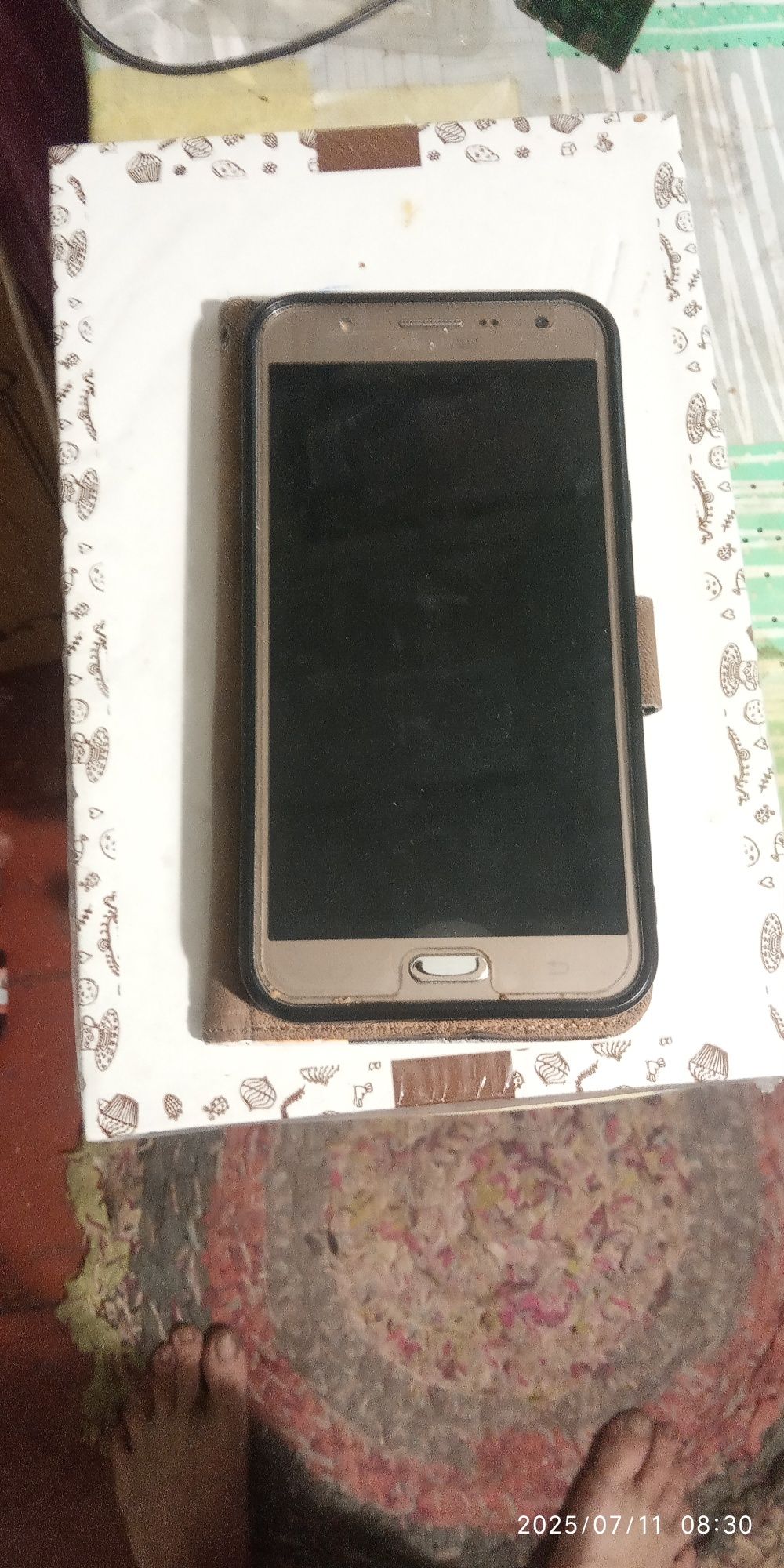 Samsung j700f grey в гарному робочому місці