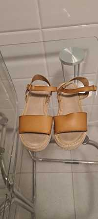 Sandalias Zippy camel