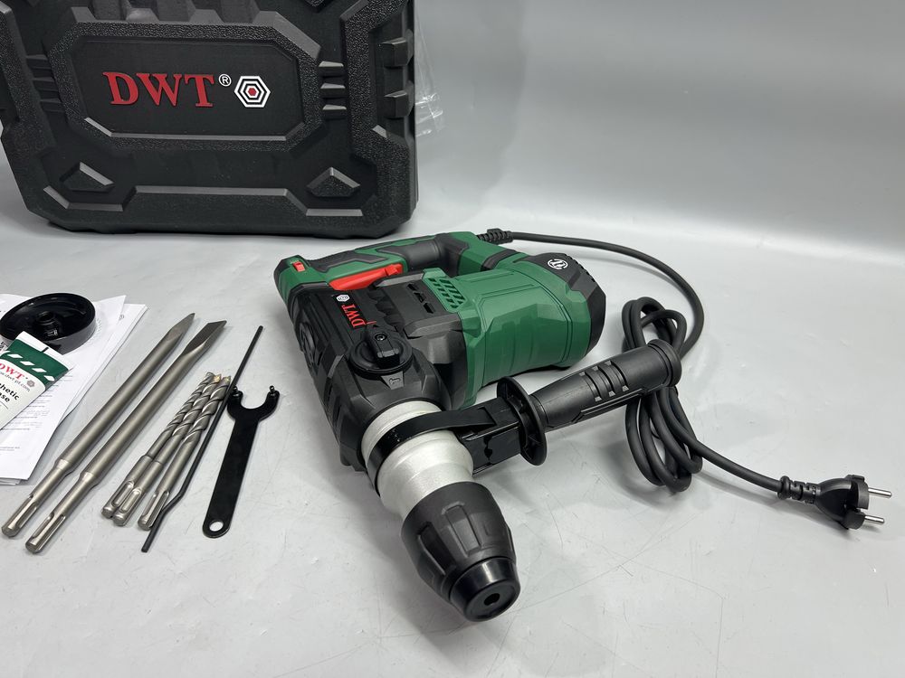 Перфоратор DWT BH13-30 VB BMC На 5.5 Дж 1300 Вт Гарантия