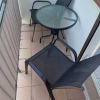 Stolik i krzesła na balkon