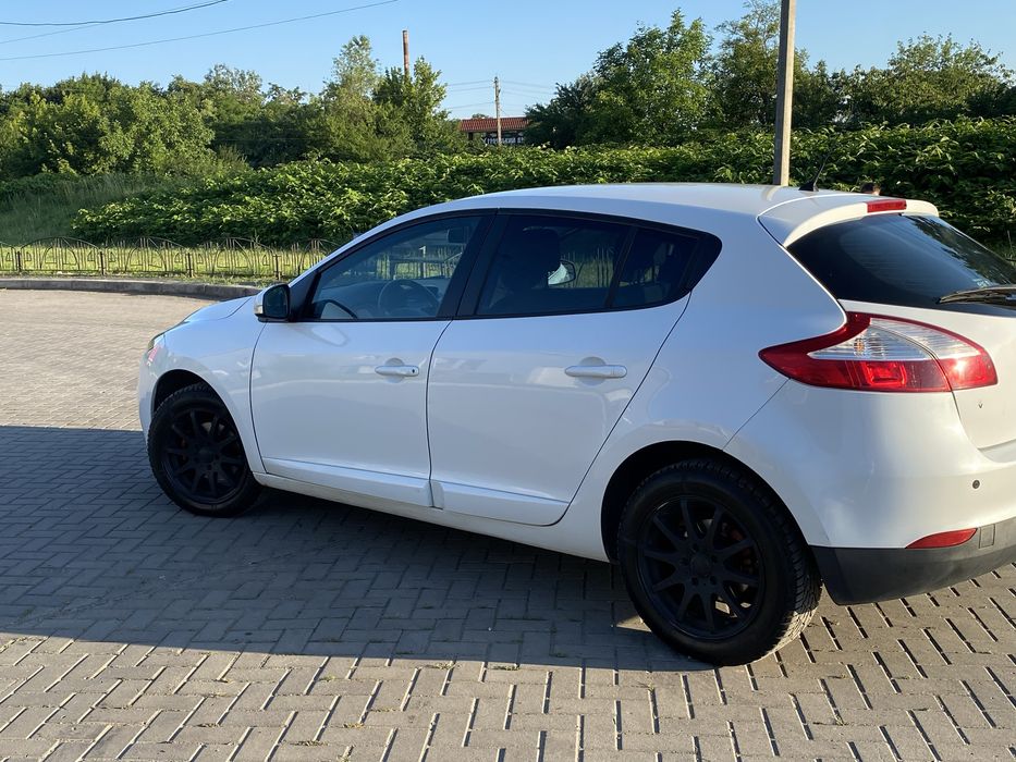 Продам Renault Megane у відмінному стані 2013р.