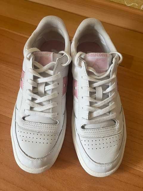 Кеди жіночі шкіряні Saucony Jazz Court  (39 EUR | 24.5 см)