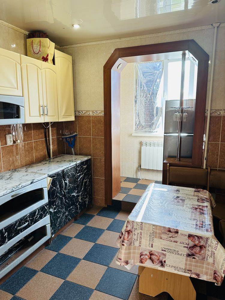 Сдам СИМПАТИЧНУЮ 1 кв. Возле Парка. Газ.